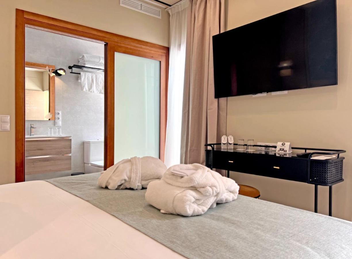 Basic Double Room,1271367223:JPEG