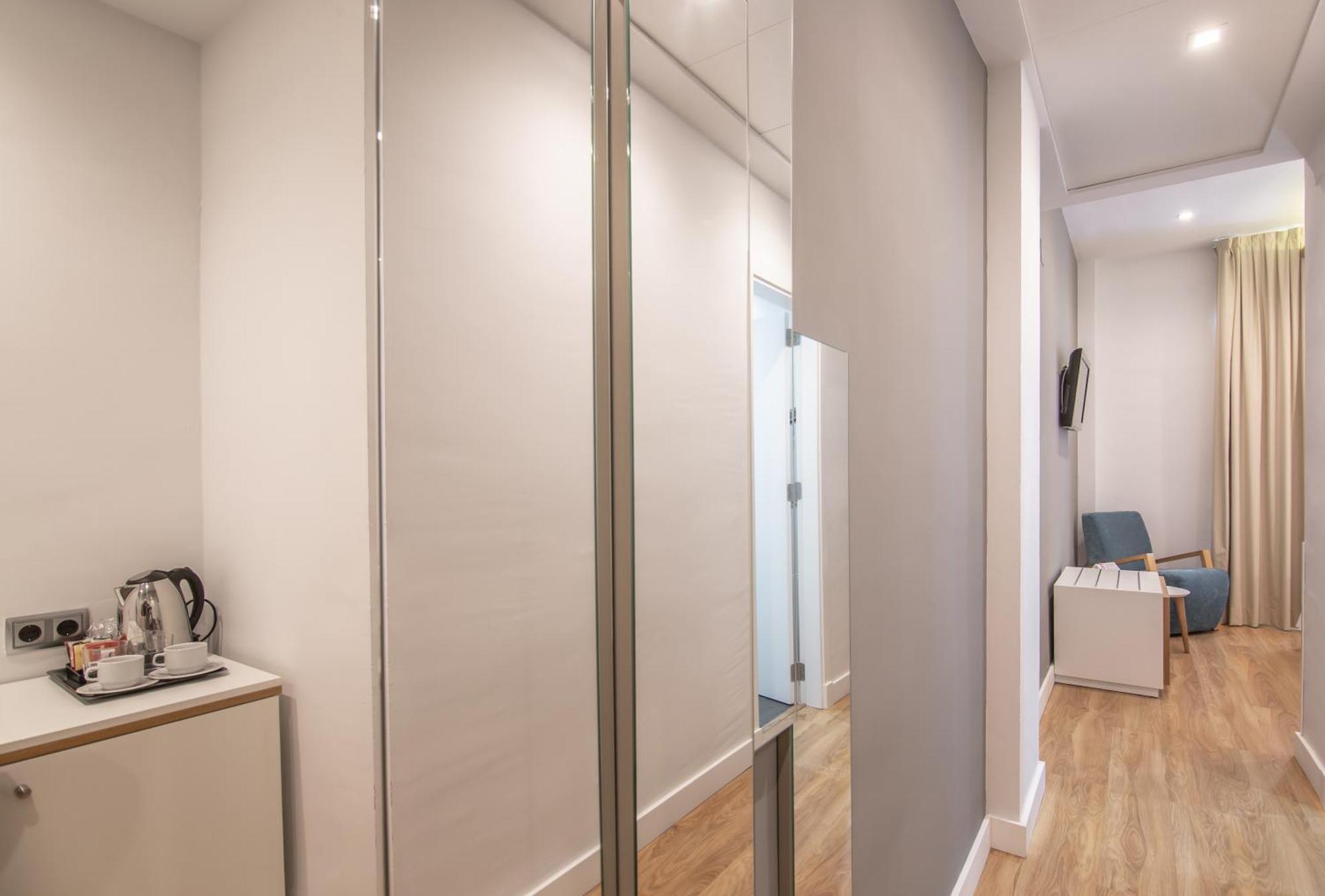 Budget Double Room,1544391361:JPEG